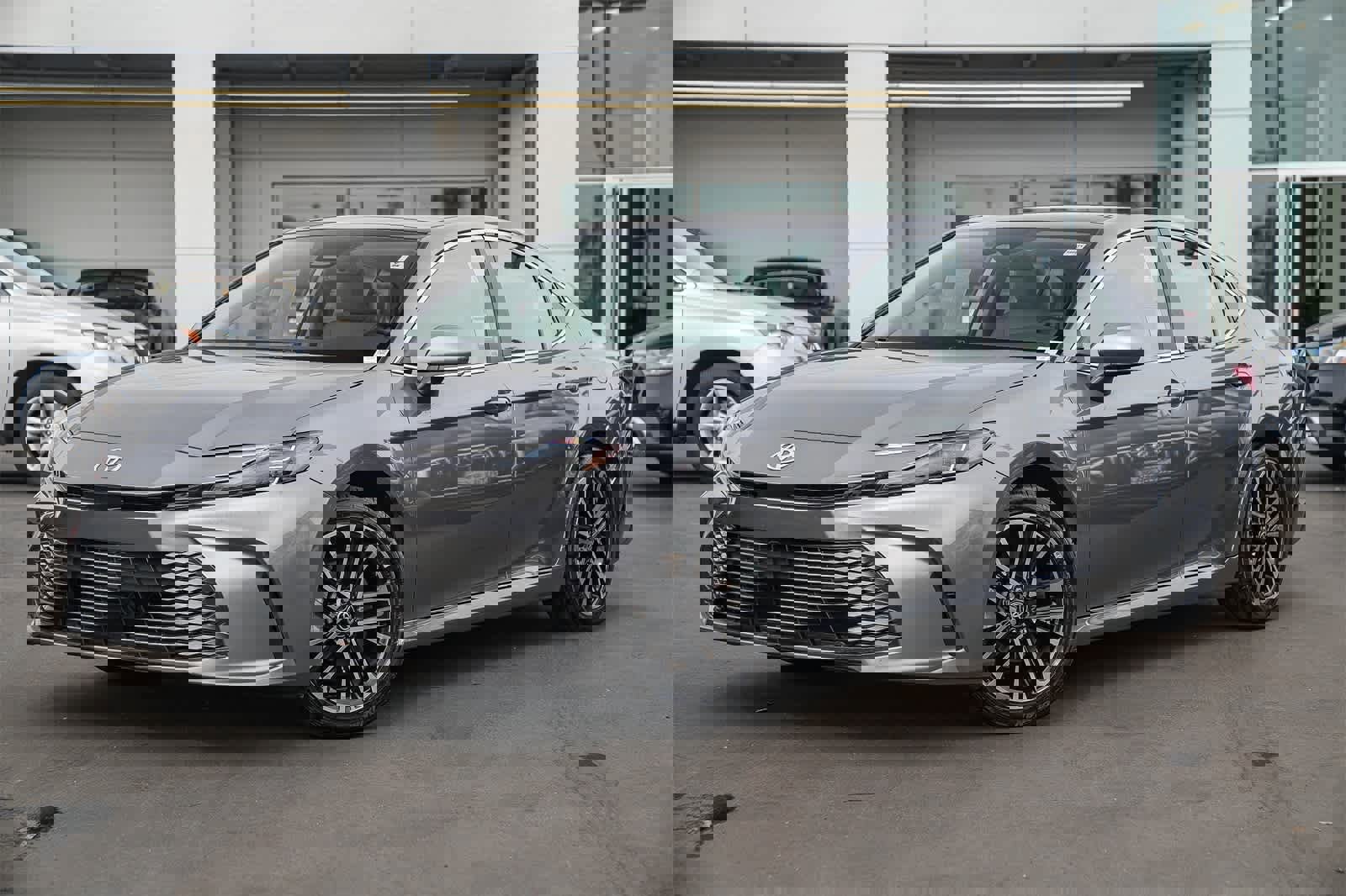 Used 2025 Toyota Camry XLE image 1