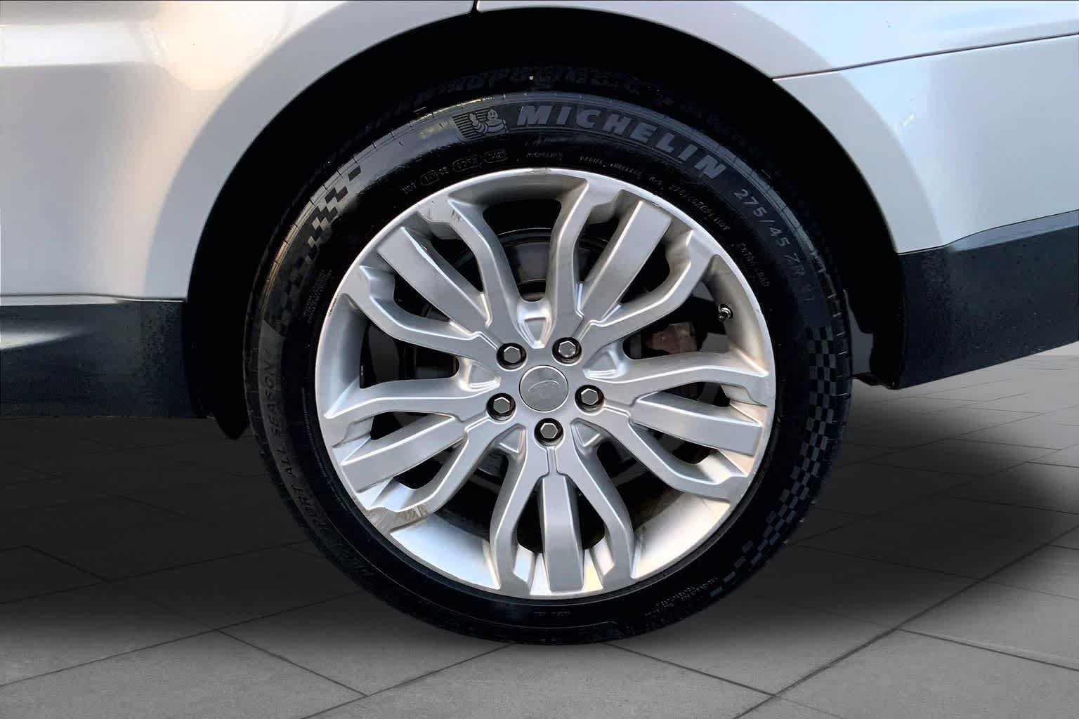 Used 2014 Land Rover Range Rover Sport HSE AWD/4WD image 11