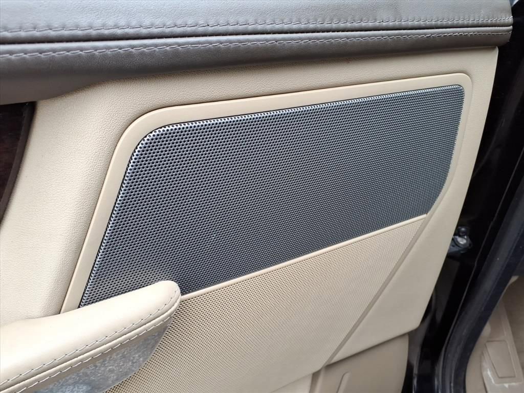 Used 2011 Land Rover Range Rover Sport HSE LUX image 16