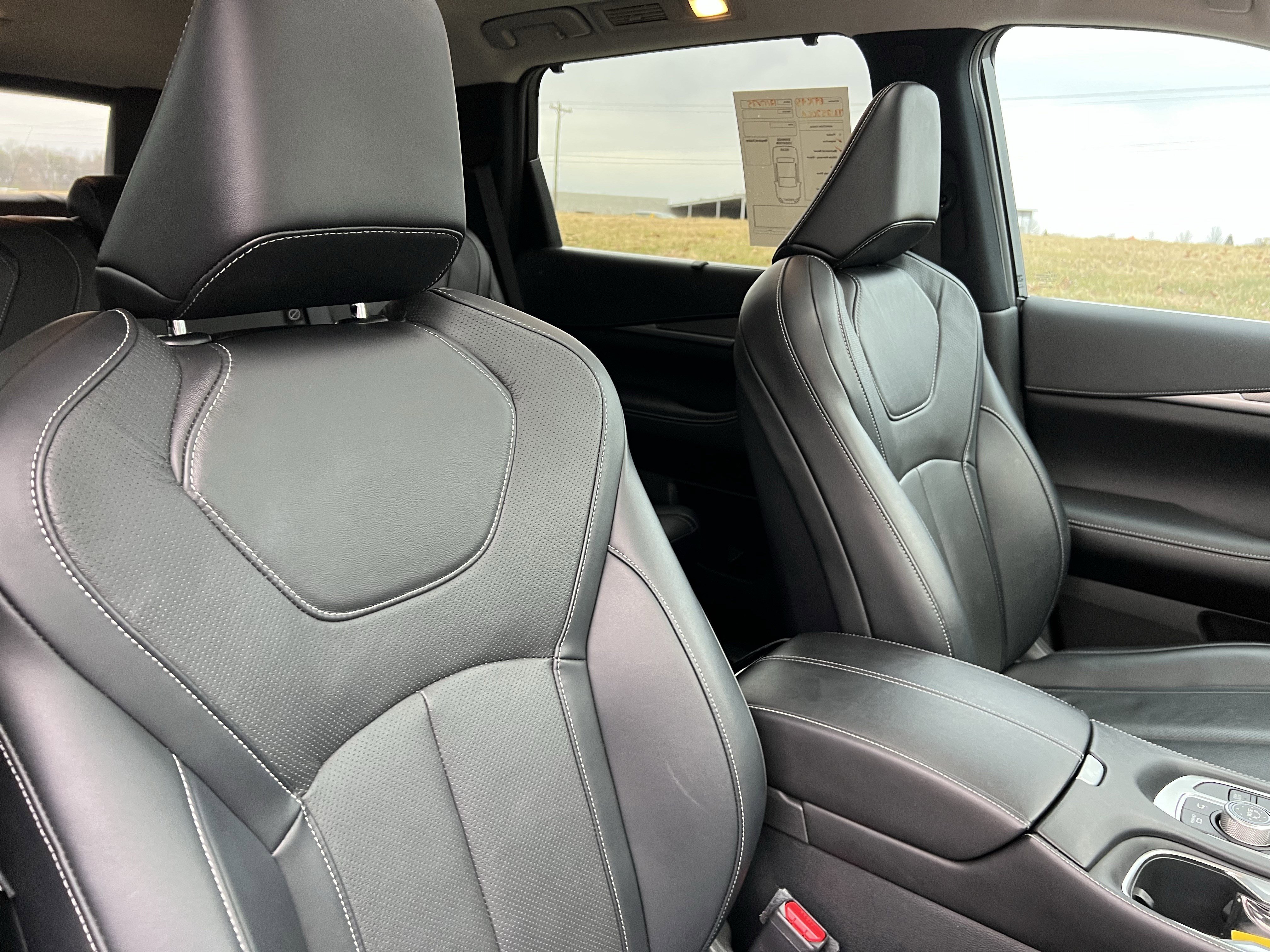 Used 2023 INFINITI QX60 Luxe image 21