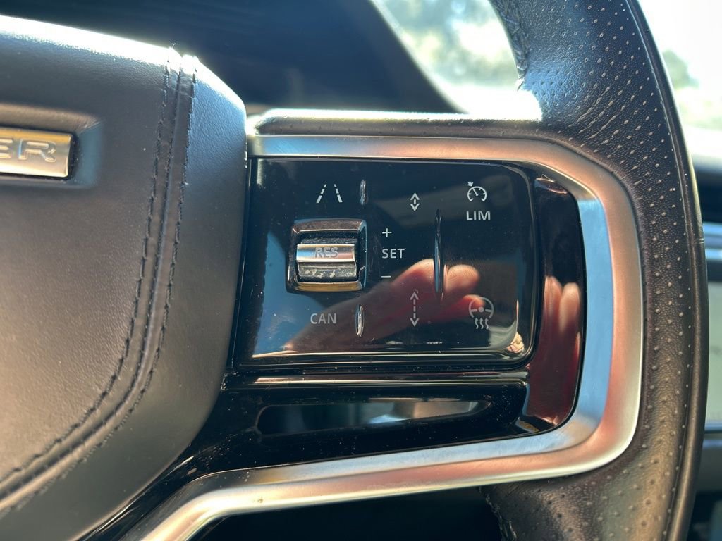 Used 2023 Land Rover Range Rover Evoque R-Dynamic S image 28