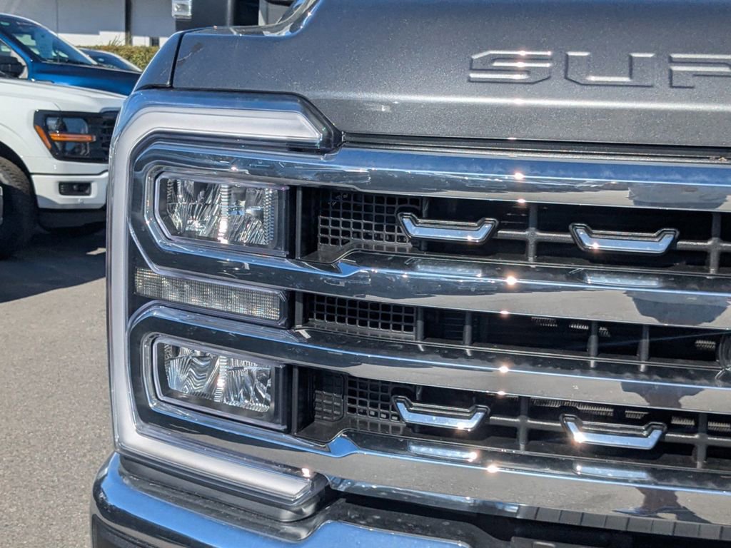 New 2026 Ford F250 Lariat w/ Chrome Package image 10