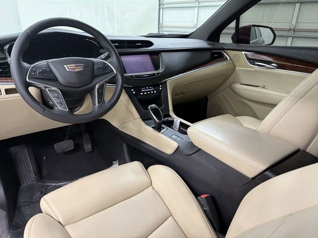 Used 2017 Cadillac XT5 Premium Luxury image 21