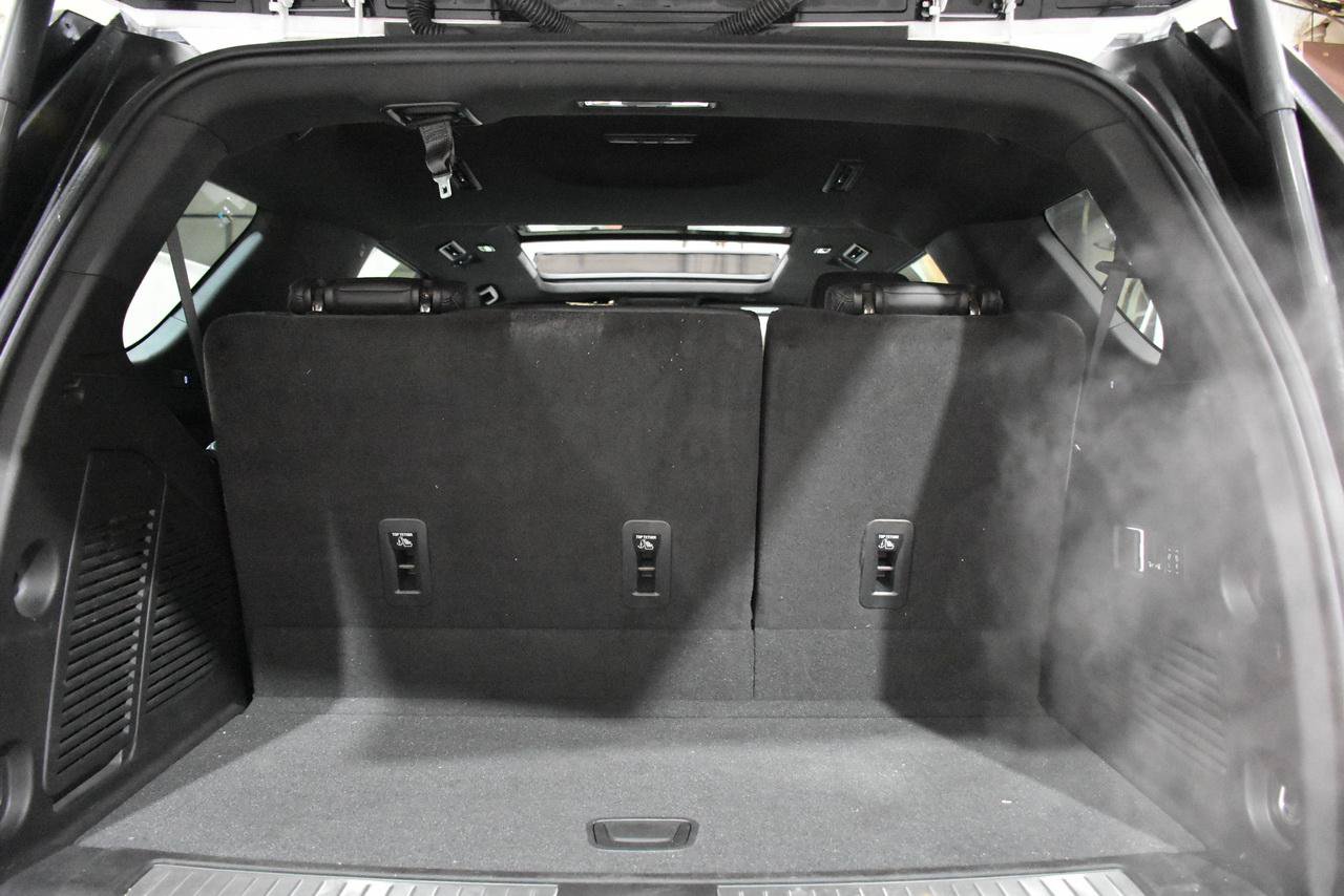 Used 2022 Chevrolet Tahoe RST w/ Luxury Package AWD/4WD image 39