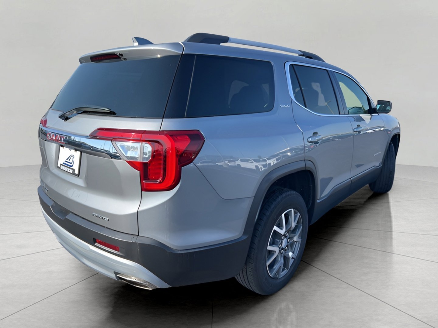 Used 2023 GMC Acadia SLE w/ Driver Convenience Package image 8