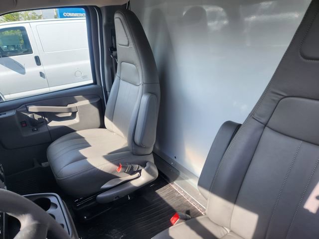 New 2024 Chevrolet Express 3500 w/ Power Convenience Package image 20