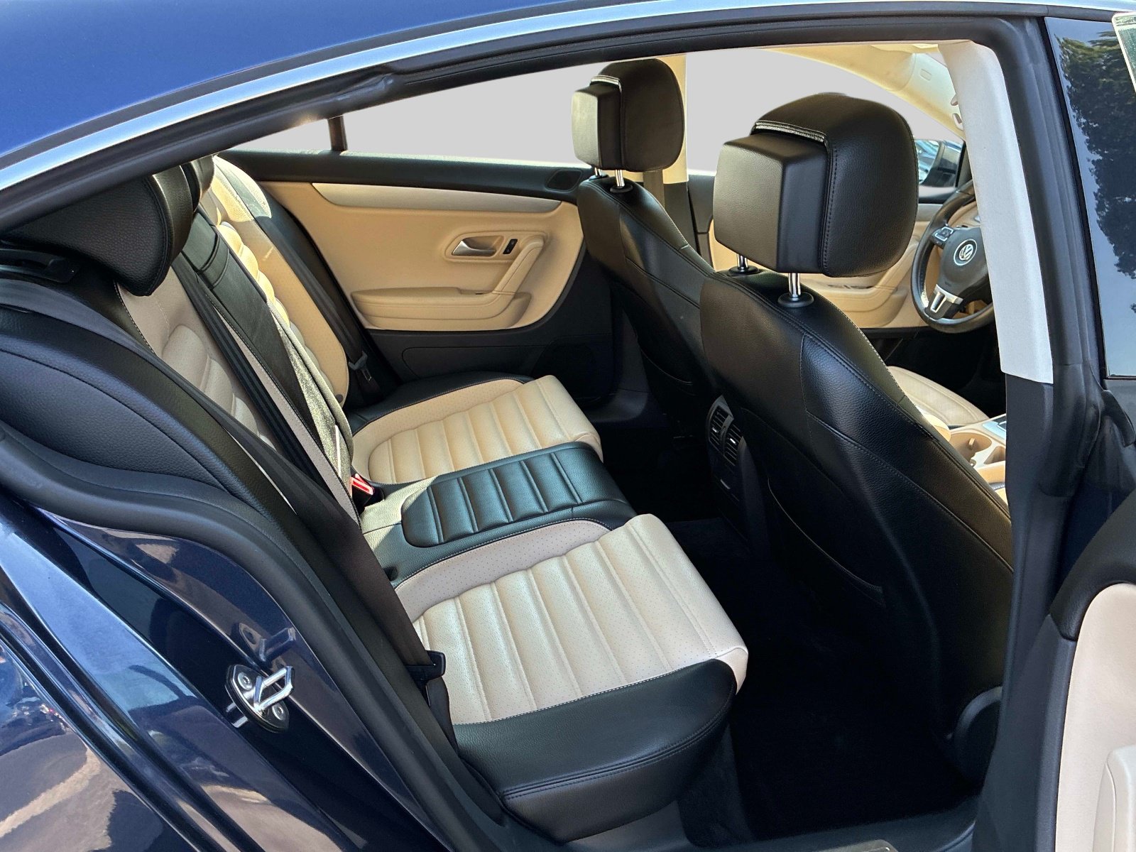 Used 2013 Volkswagen CC Sport FWD image 9