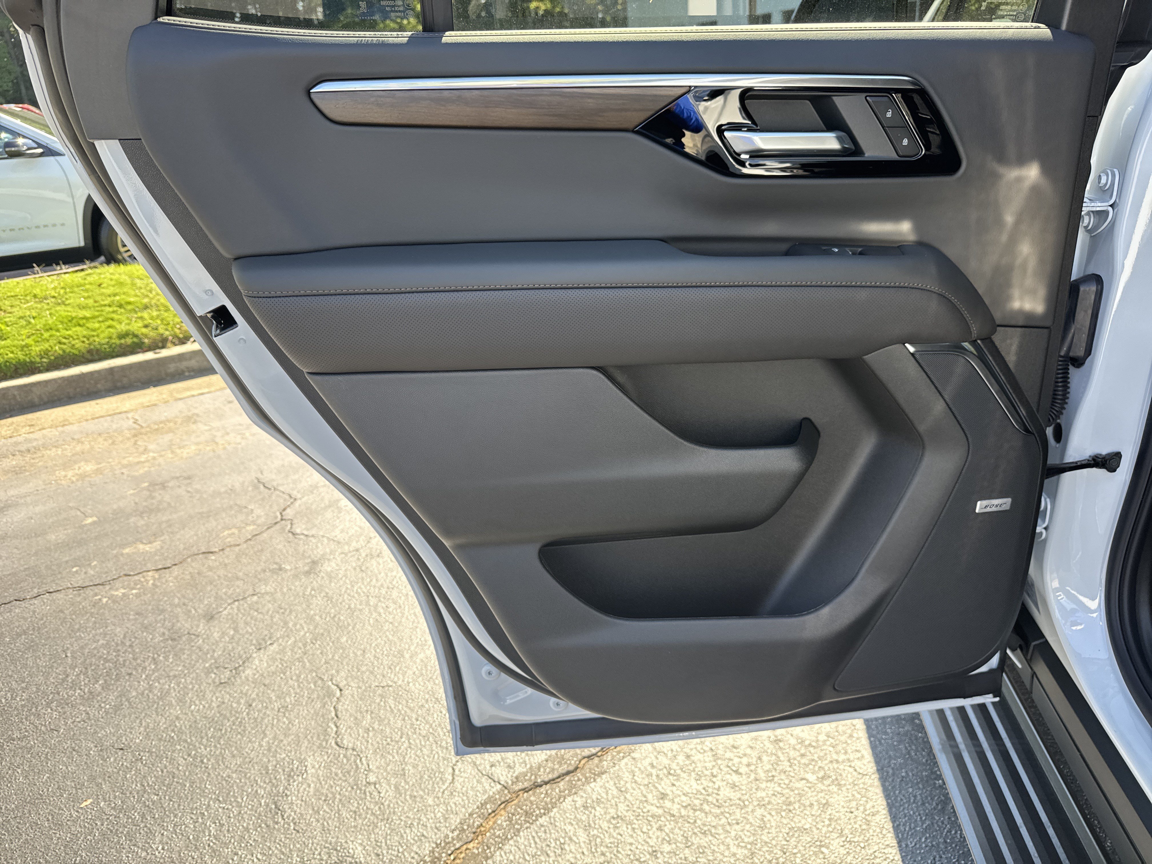 New 2027 Chevrolet Tahoe High Country AWD/4WD image 24