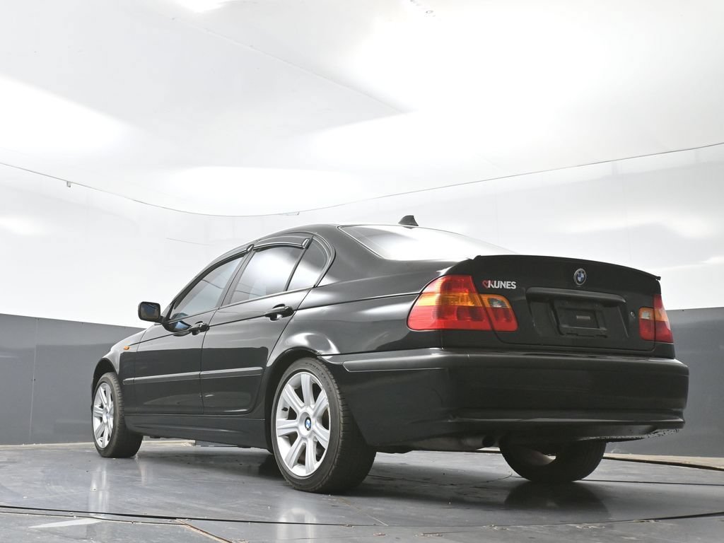 Used 2002 BMW 325i Sedan RWD image 50