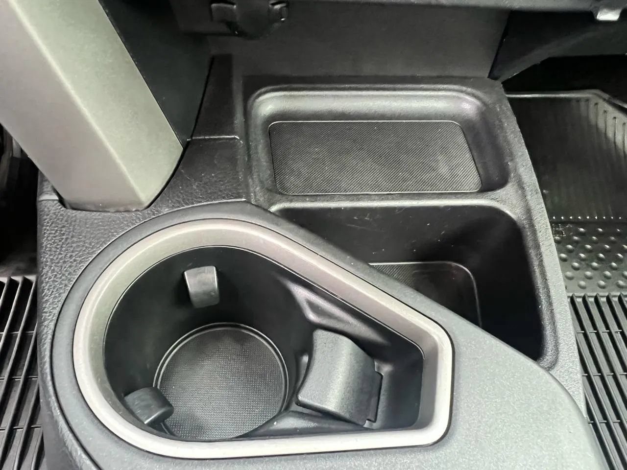 Used 2016 Toyota RAV4 XLE FWD image 17