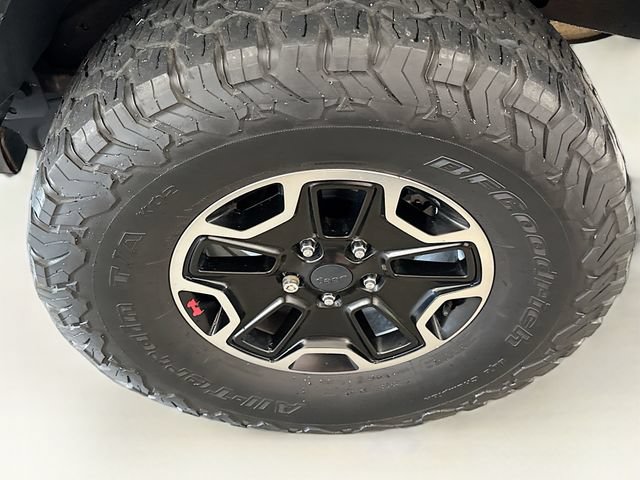 Used 2016 Jeep Wrangler Unlimited Rubicon AWD/4WD image 28