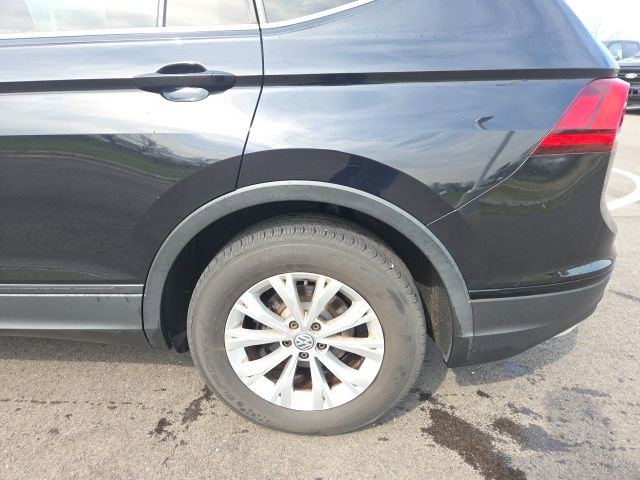 Used 2019 Volkswagen Tiguan SE image 14