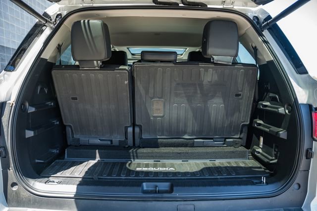 Used 2024 Toyota Sequoia Limited w/ Tow Technology Package AWD/4WD image 11