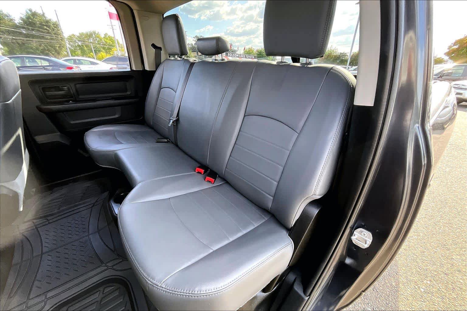 Used 2019 RAM 1500 Tradesman w/ Chrome Appearance Group RWD image 20