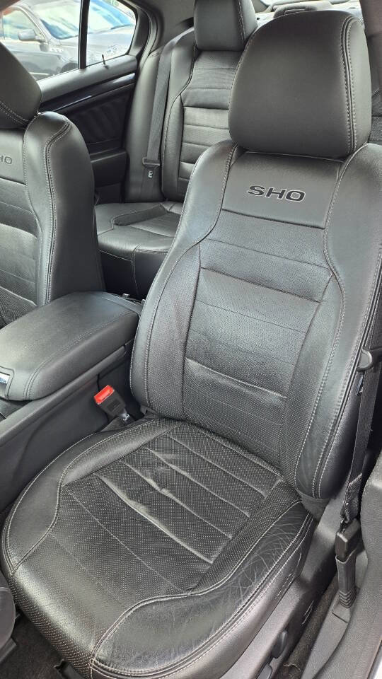 Used 2015 Ford Taurus SHO w/ Equipment Group 401A AWD/4WD image 13
