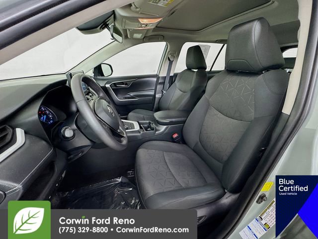 Used 2021 Toyota RAV4 XLE w/ Convenience Package image 24