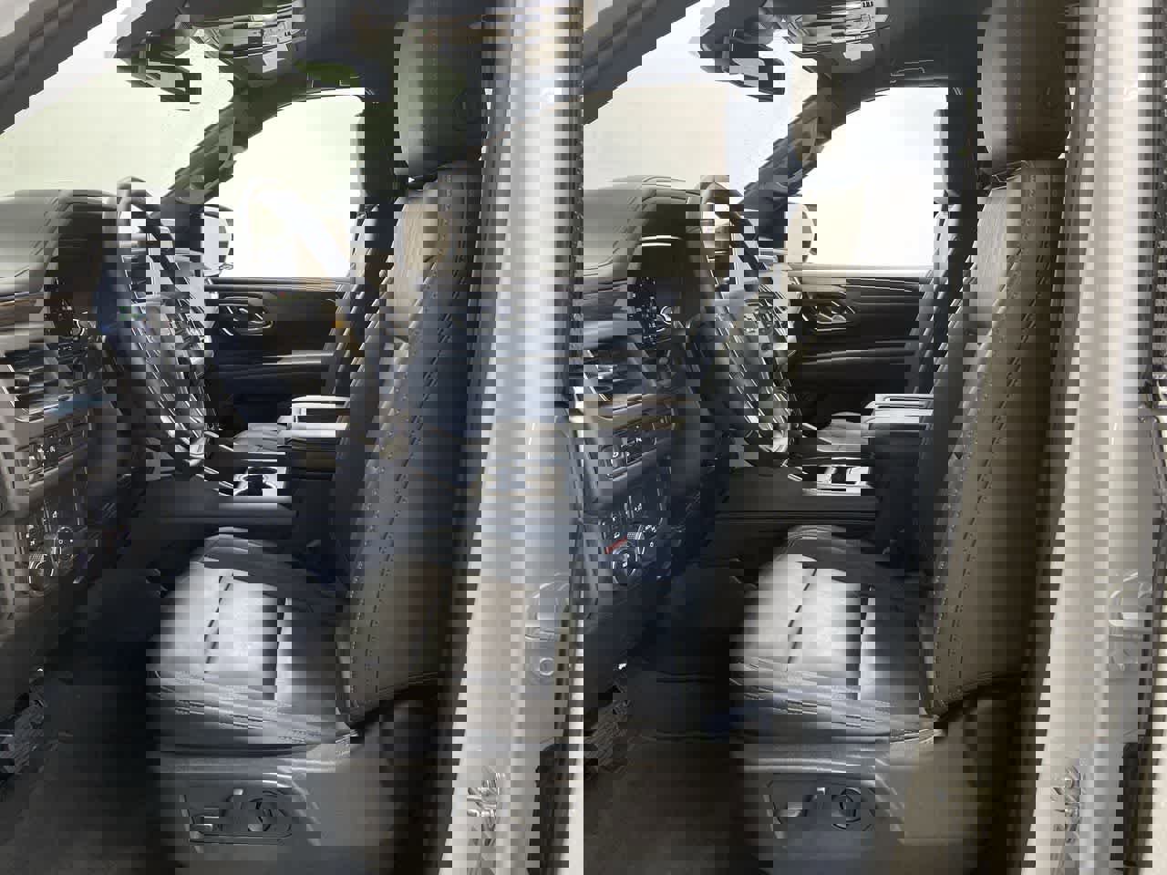 Used 2024 Chevrolet Tahoe LT image 13