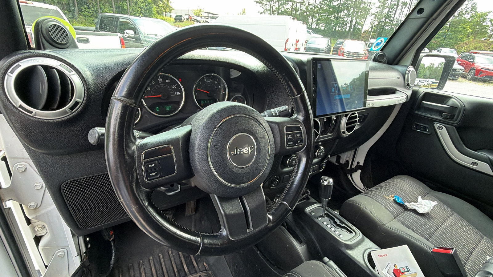 Used 2011 Jeep Wrangler Unlimited Sahara AWD/4WD image 24