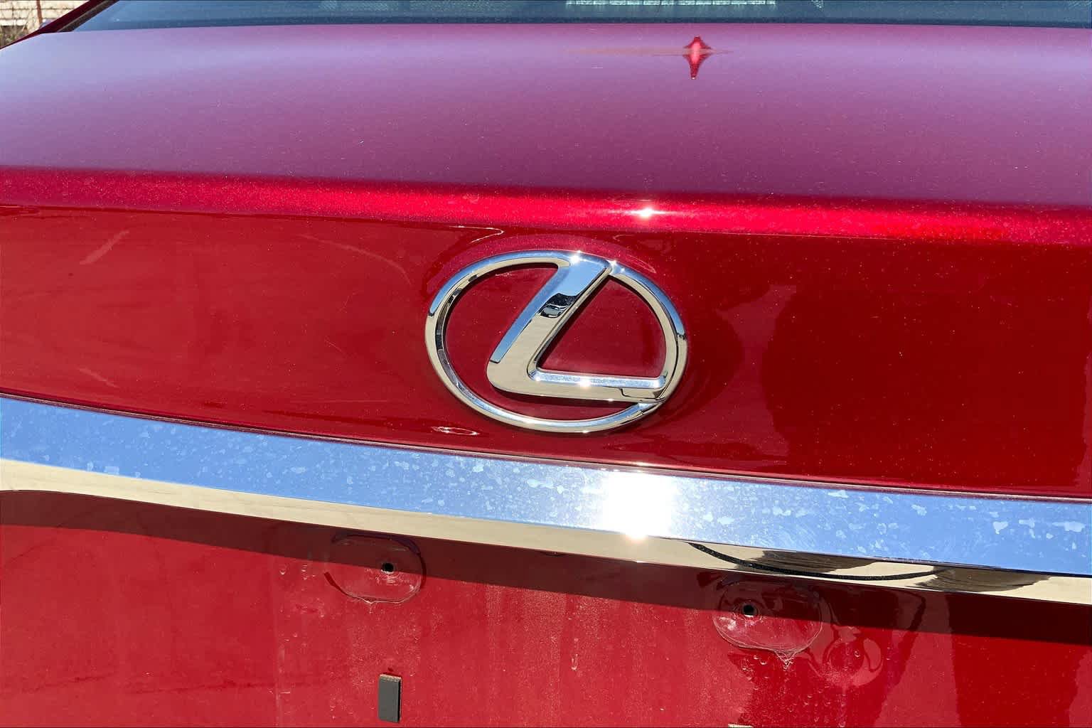 Used 2018 Lexus ES 350 w/ Luxury Package w/Wood Trim FWD image 32
