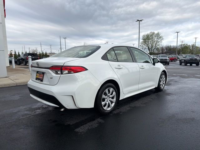 Used 2020 Toyota Corolla LE image 7