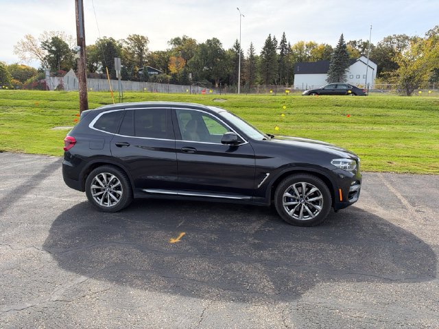 Used 2018 BMW X3 xDrive30i w/ Executive Package AWD/4WD image 13