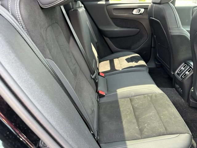 Used 2023 Volvo XC40 Recharge Ultimate w/ Protection Package Premier AWD/4WD image 9
