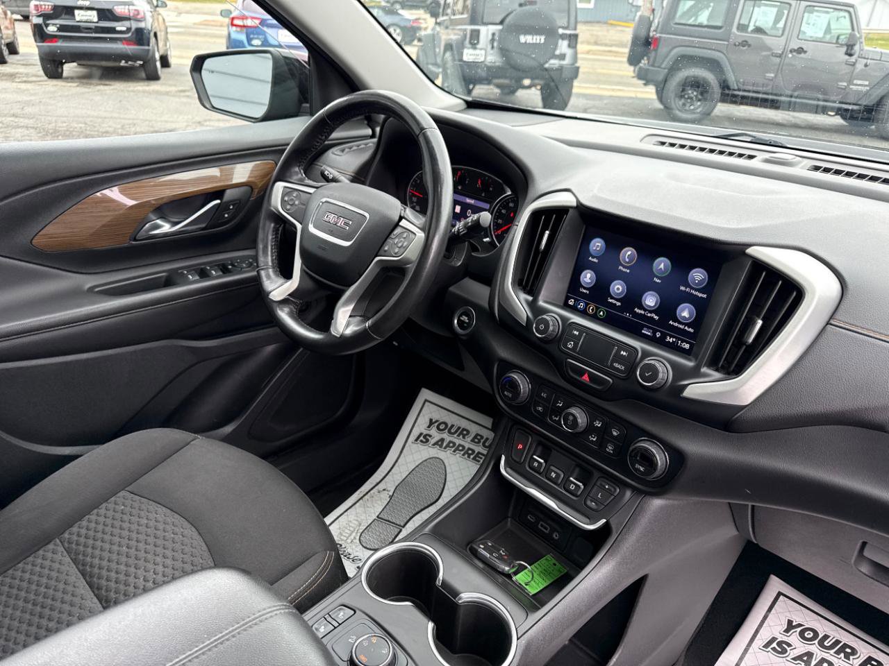 Used 2019 GMC Terrain SLE w/ Driver Convenience Package image 9