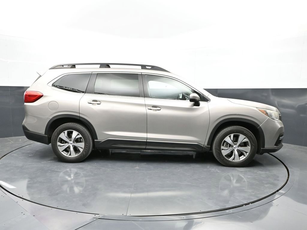 Used 2019 Subaru Ascent Premium AWD/4WD image 4