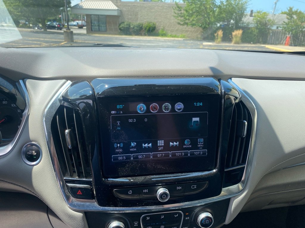 Used 2018 Chevrolet Traverse LT image 13