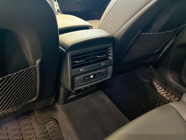 Used 2021 Audi Q7 3.0T Premium AWD/4WD image 15