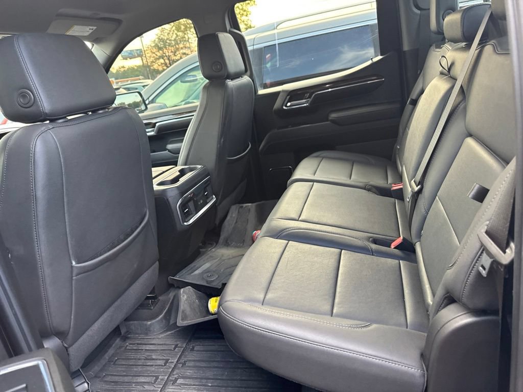 Used 2024 GMC Sierra 1500 Elevation w/ Elevation Premium Package AWD/4WD image 10