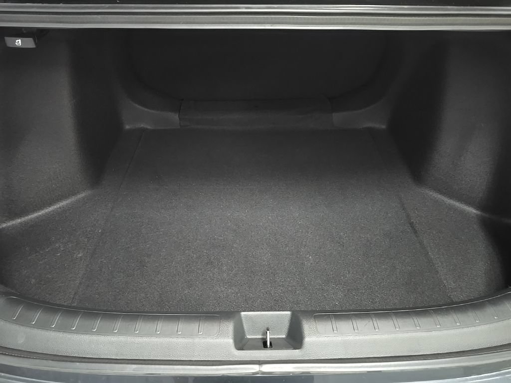 Used 2023 Honda Civic Sport image 11