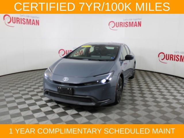 Used 2025 Toyota Prius LE FWD image 1