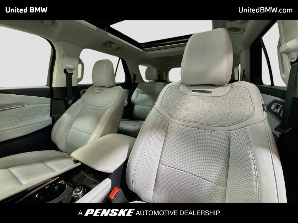 Used 2025 Ford Explorer Platinum w/ Ultimate Package RWD image 12