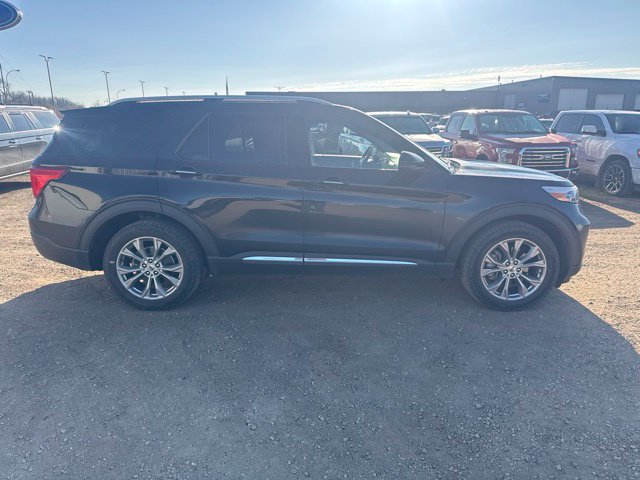 Used 2022 Ford Explorer Limited w/ Equipment Group 301A AWD/4WD image 13
