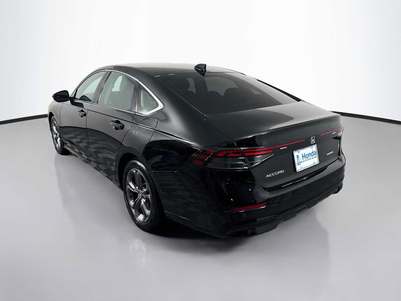 Used 2023 Honda Accord EX-L image 5