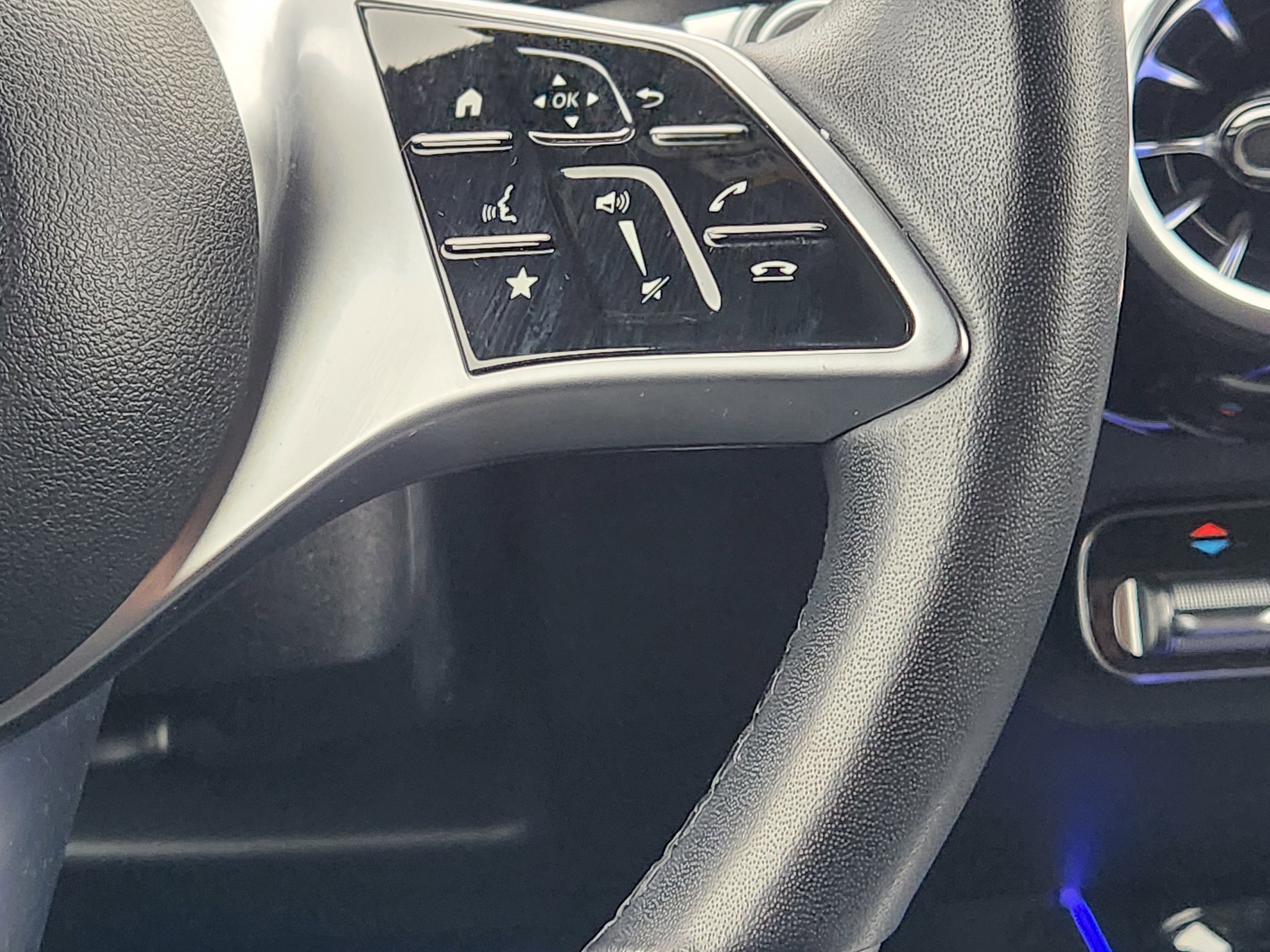 Used 2024 Mercedes-Benz GLB 250 4MATIC image 29