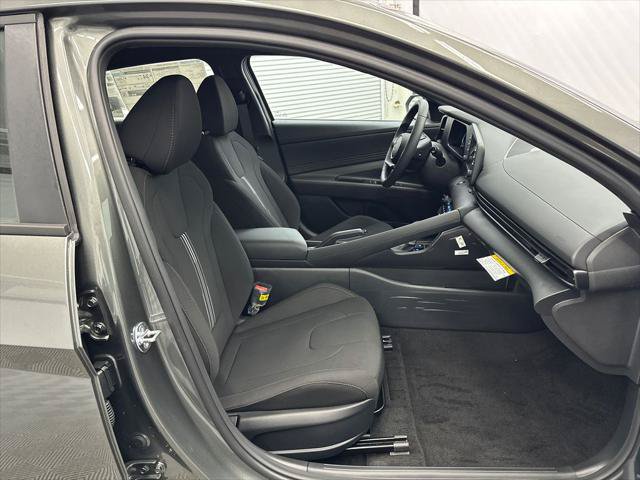 New 2026 Hyundai Elantra SEL Sport FWD image 13