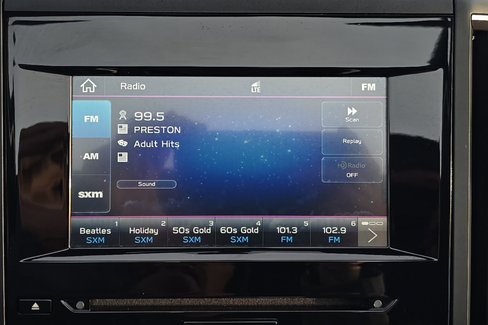 Used 2022 Subaru Forester Premium image 17