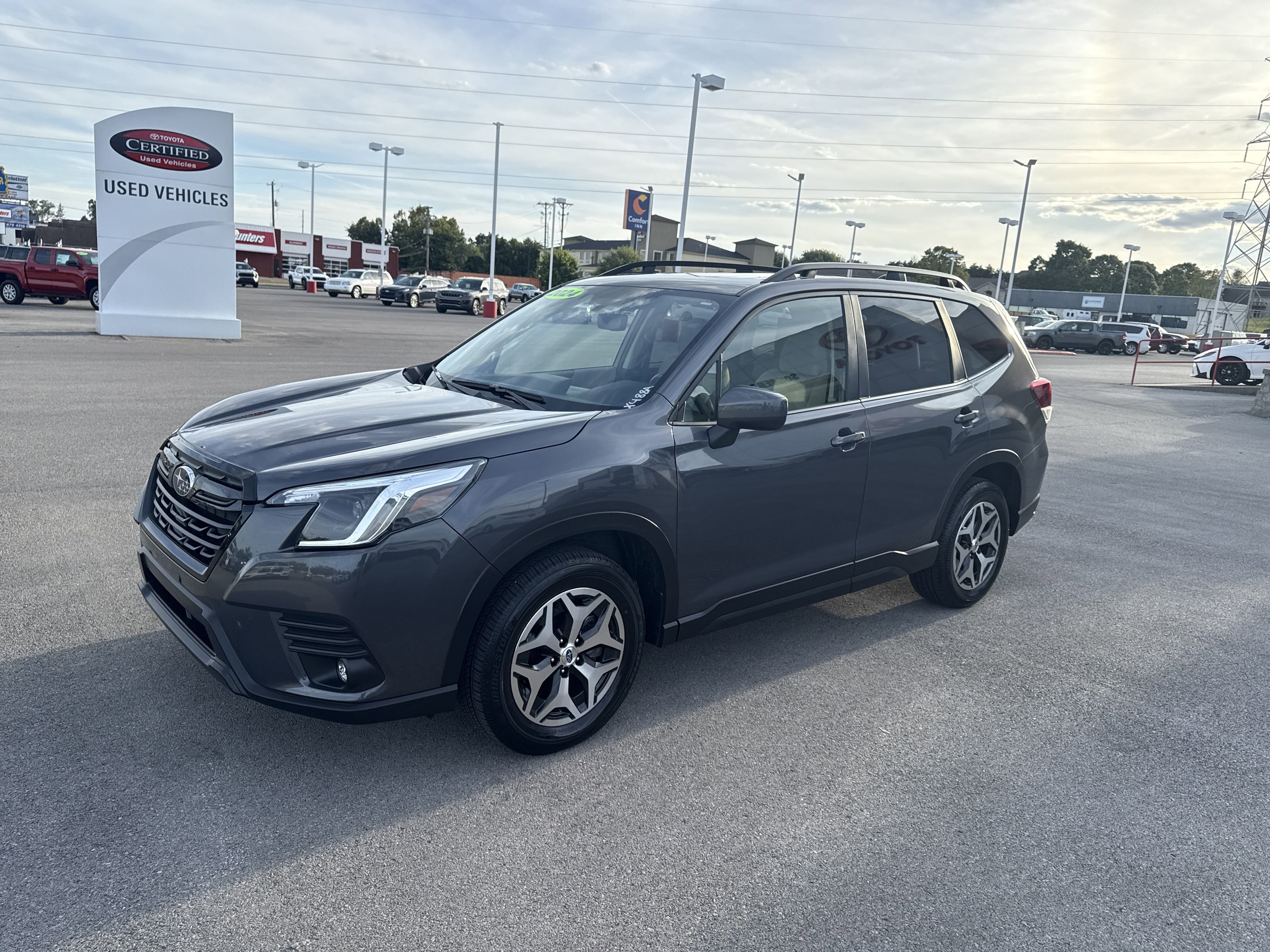 Used 2024 Subaru Forester Premium image 7