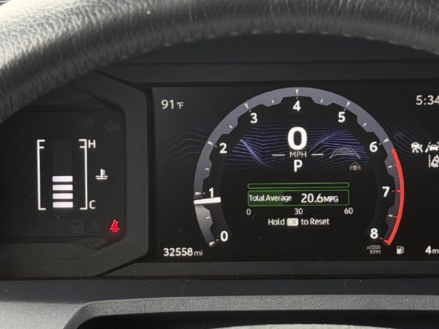 Used 2025 Toyota 4Runner SR5 AWD/4WD image 17