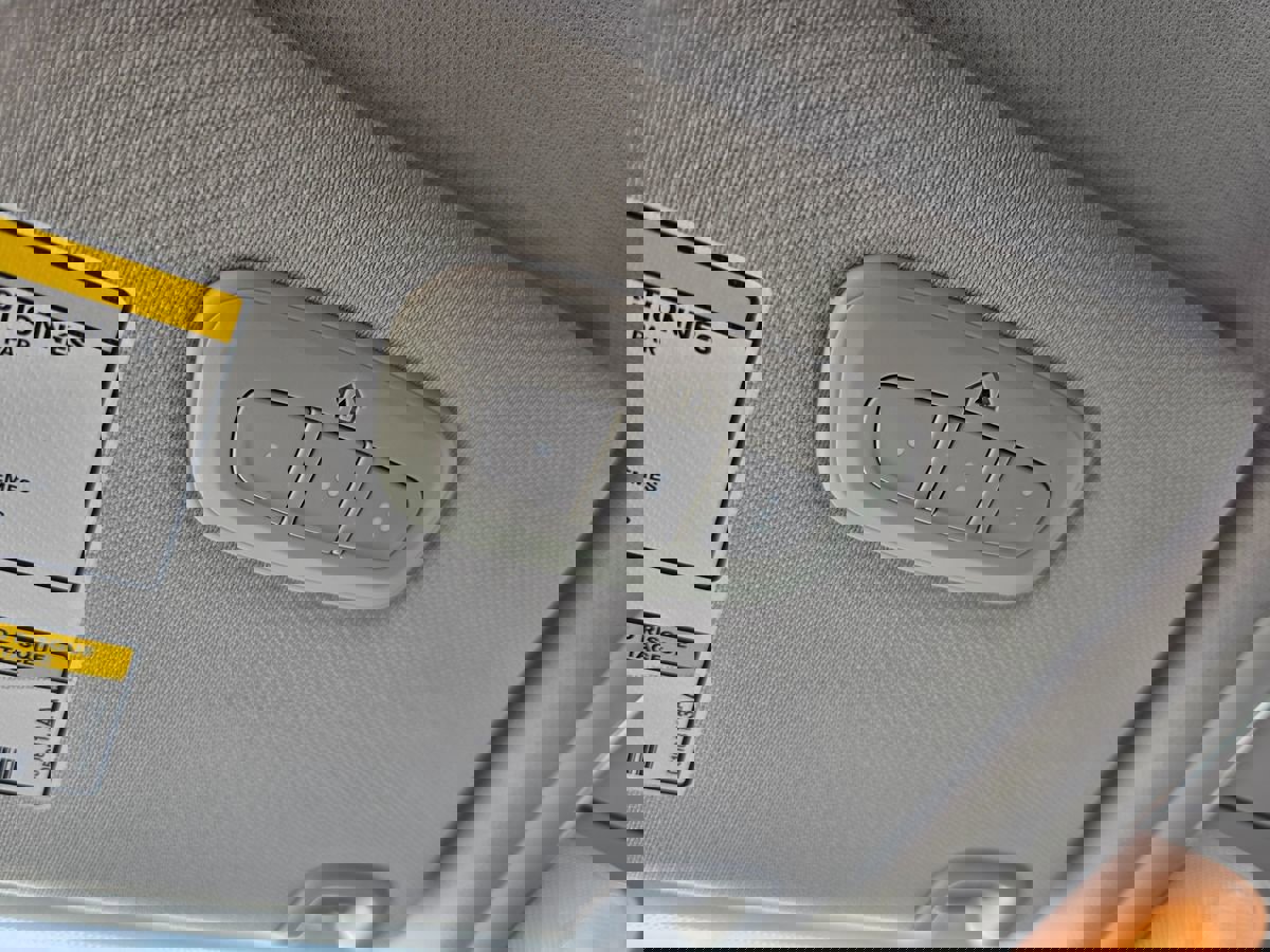 Used 2019 Jeep Cherokee Limited image 40