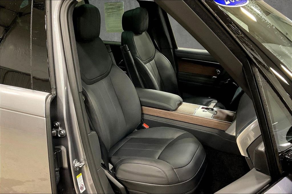 Used 2024 Land Rover Range Rover SE image 29