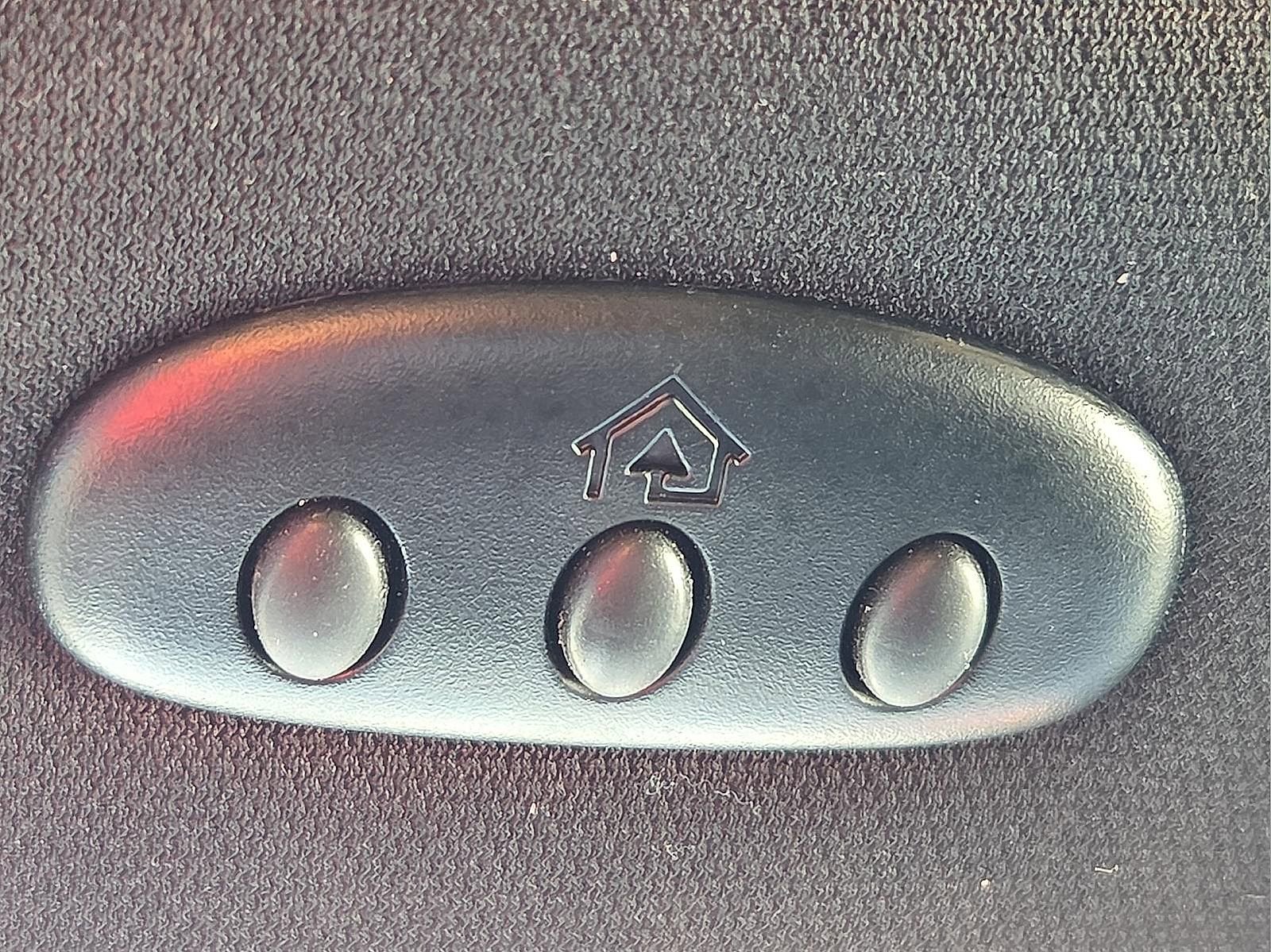 Certified 2024 Ford Edge ST-Line w/ Class II Trailer Tow Package AWD/4WD image 20