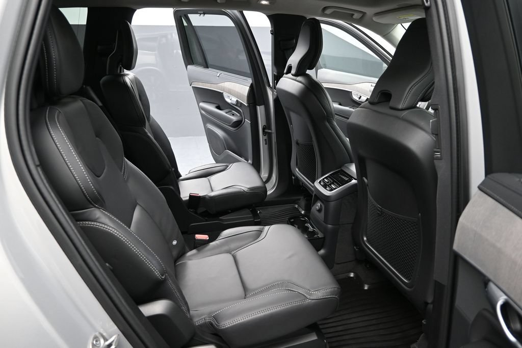 Used 2023 Volvo XC90 T8 Ultimate AWD/4WD image 24