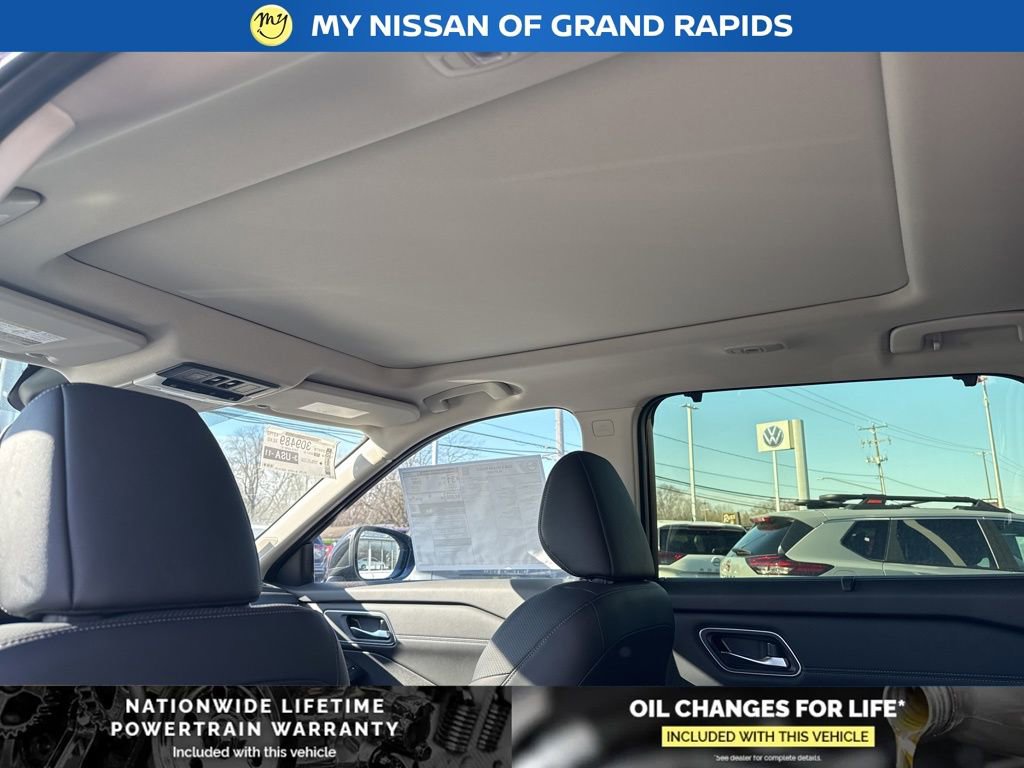 New 2026 Nissan Rogue Platinum AWD/4WD image 12