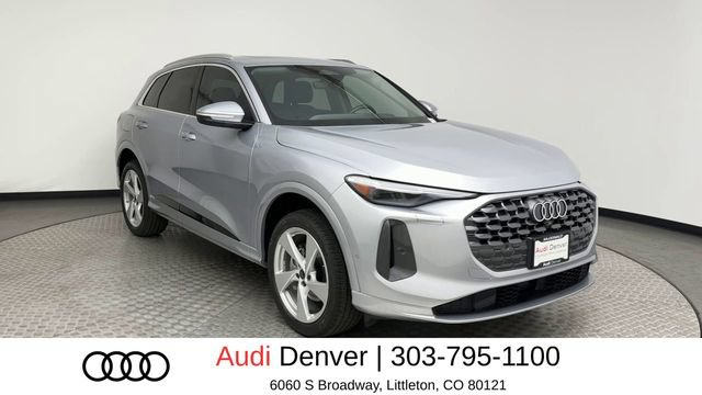 Used 2025 Audi Q5 Premium w/ Premium Plus AWD/4WD image 8