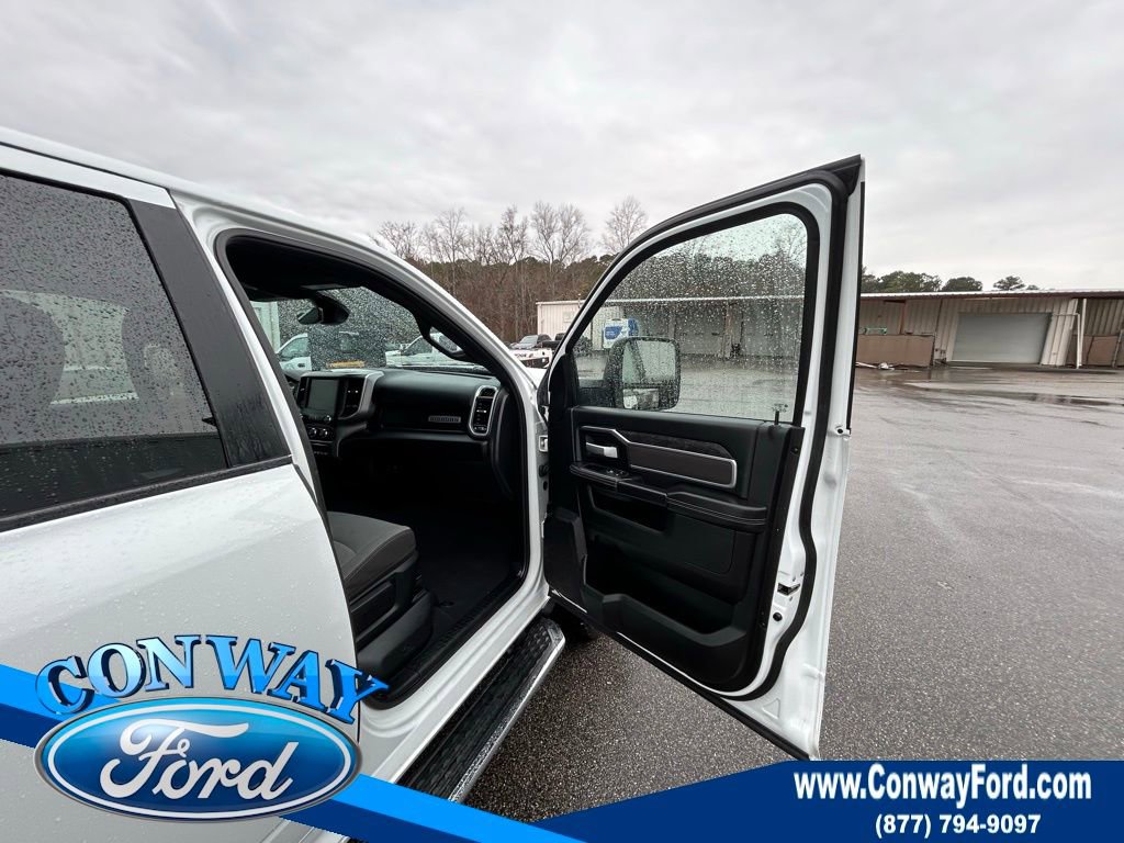 Used 2024 RAM 3500 Big Horn image 22