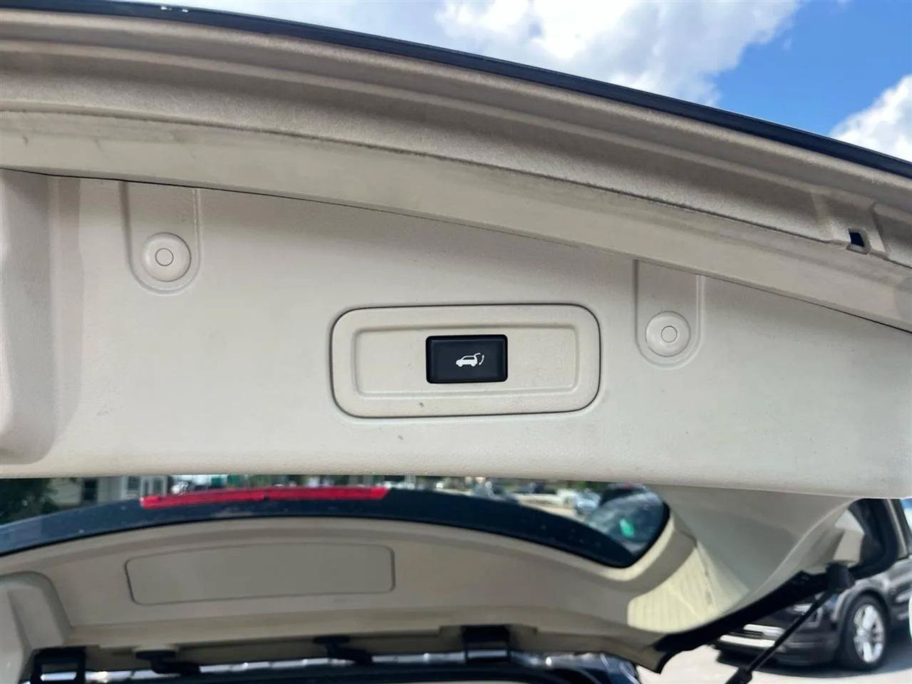 Used 2014 Nissan Murano SL w/ Navigation Package AWD/4WD image 20