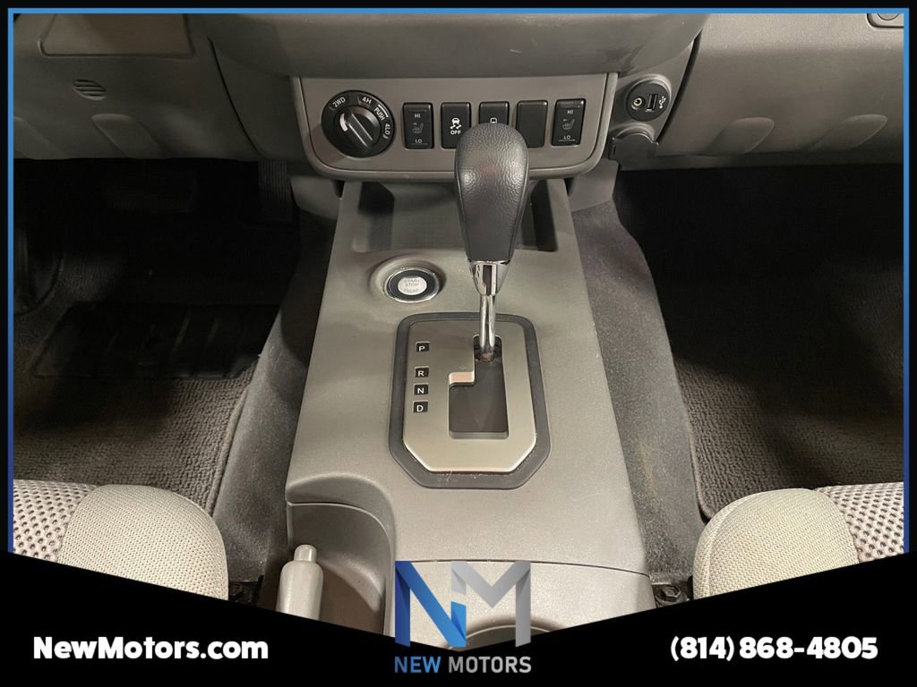 Used 2020 Nissan Frontier SV image 11